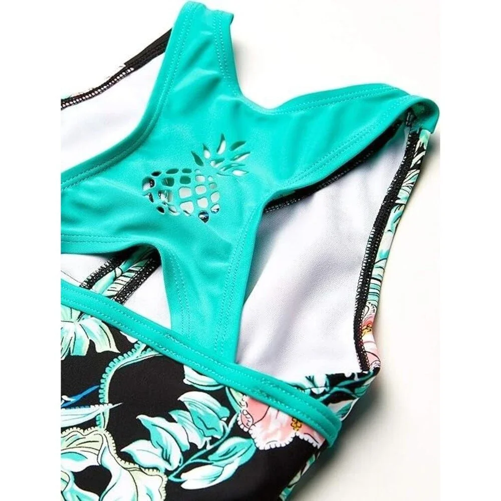 Tommy Bahama this tommy